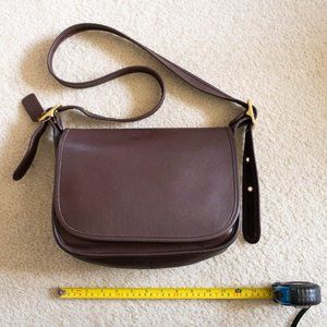 Vintage COACH 9951 Patricia Legacy Classic Flap Crossbody Purse Bag Brown
